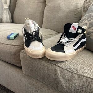 Vans Men's Black and Cream High-Top Sneakers
